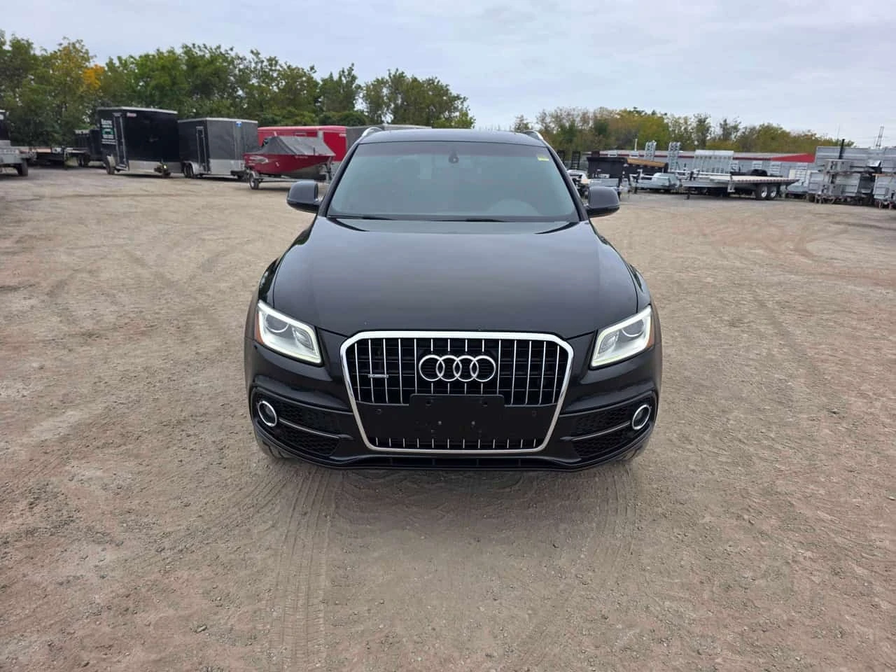 Audi Q5 * 2.0T Technik * B&O Аудио* Сменена Верига * , снимка 2 - Автомобили и джипове - 56331951