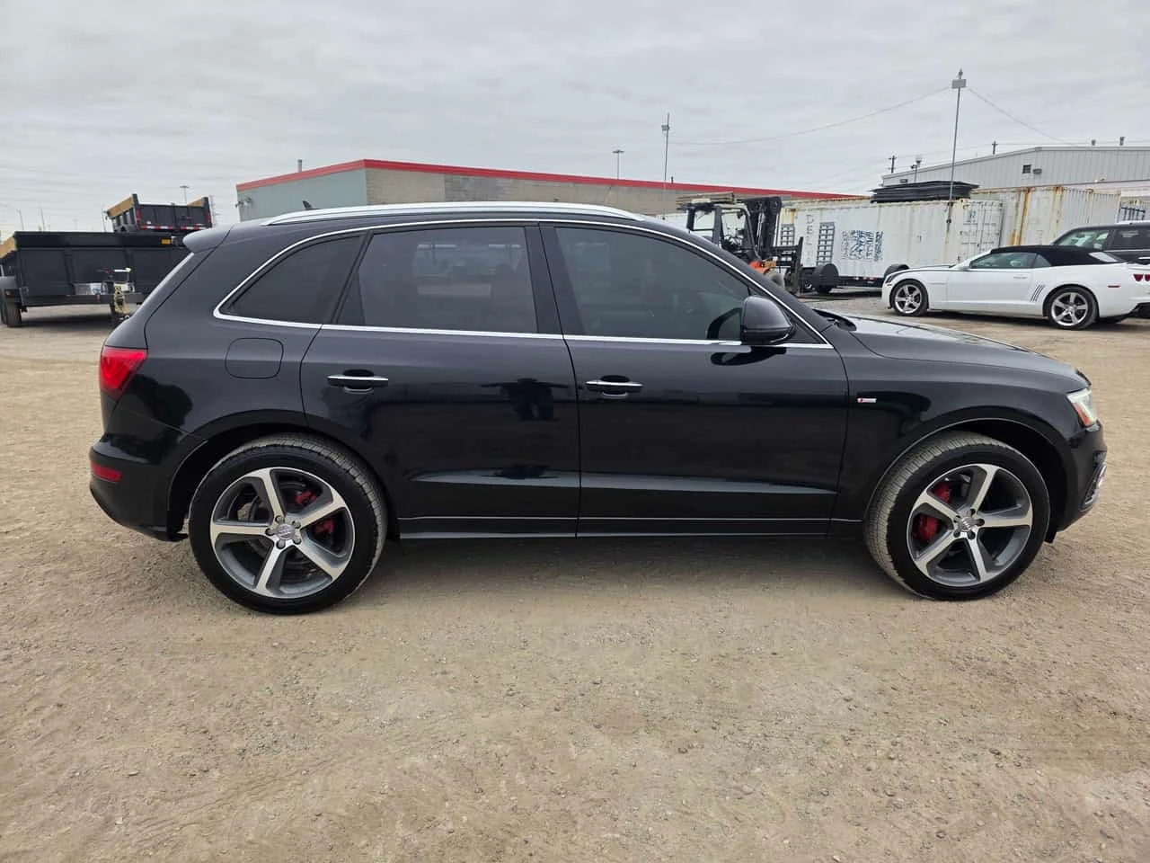 Audi Q5 * 2.0T Technik * B&O Аудио* Сменена Верига * , снимка 4 - Автомобили и джипове - 56331951