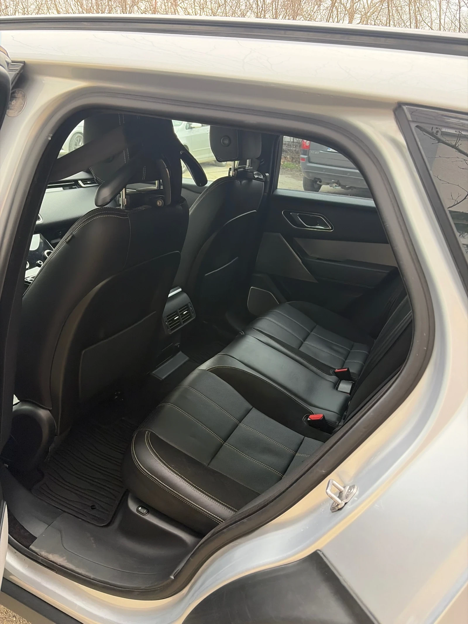 Land Rover Range Rover Velar, снимка 10 - Автомобили и джипове - 56411049