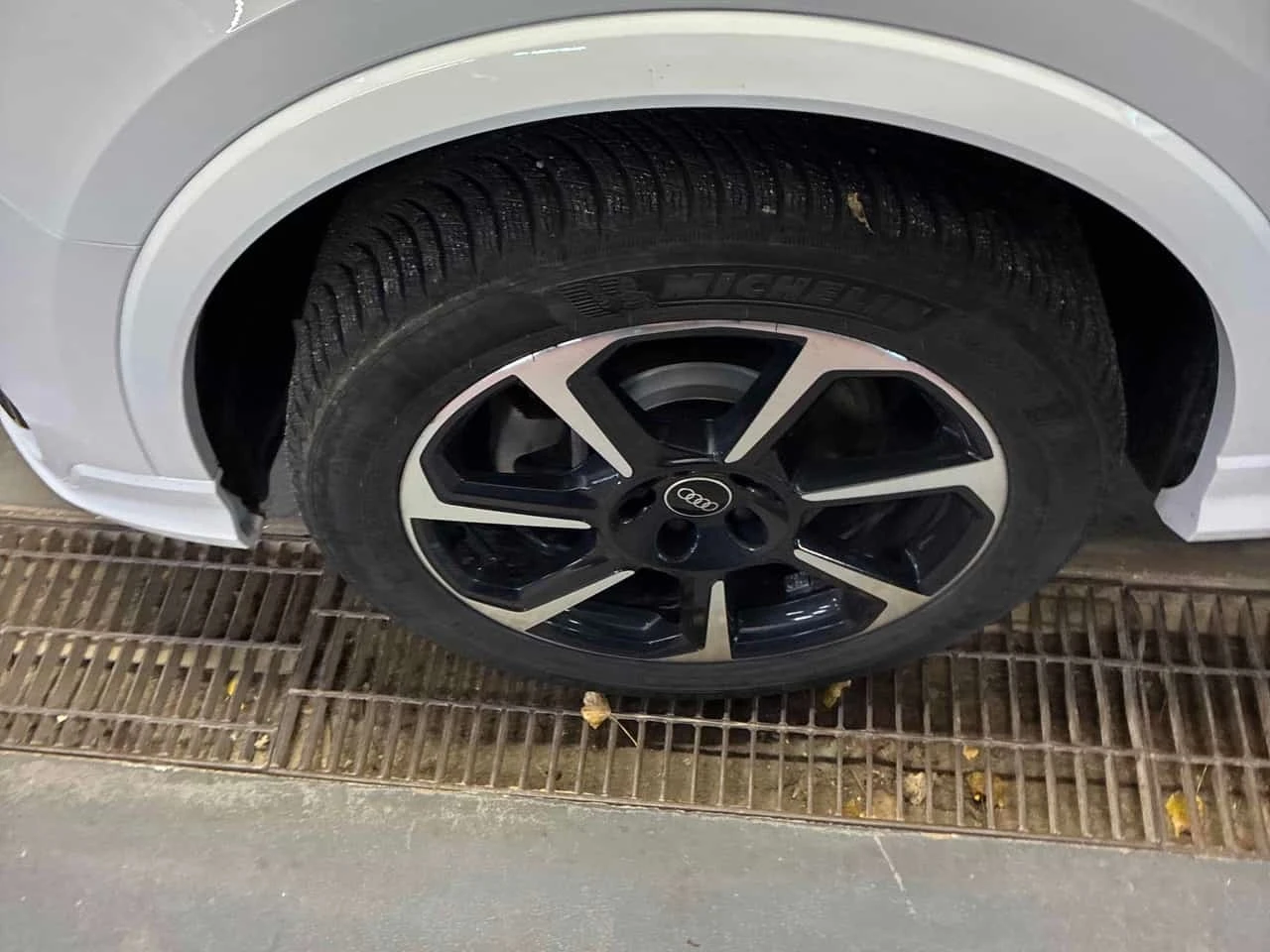 Audi Q3 * Progressiv * CARFAX * ��� ������������ ������ | Mobile.bg � ����������� 7