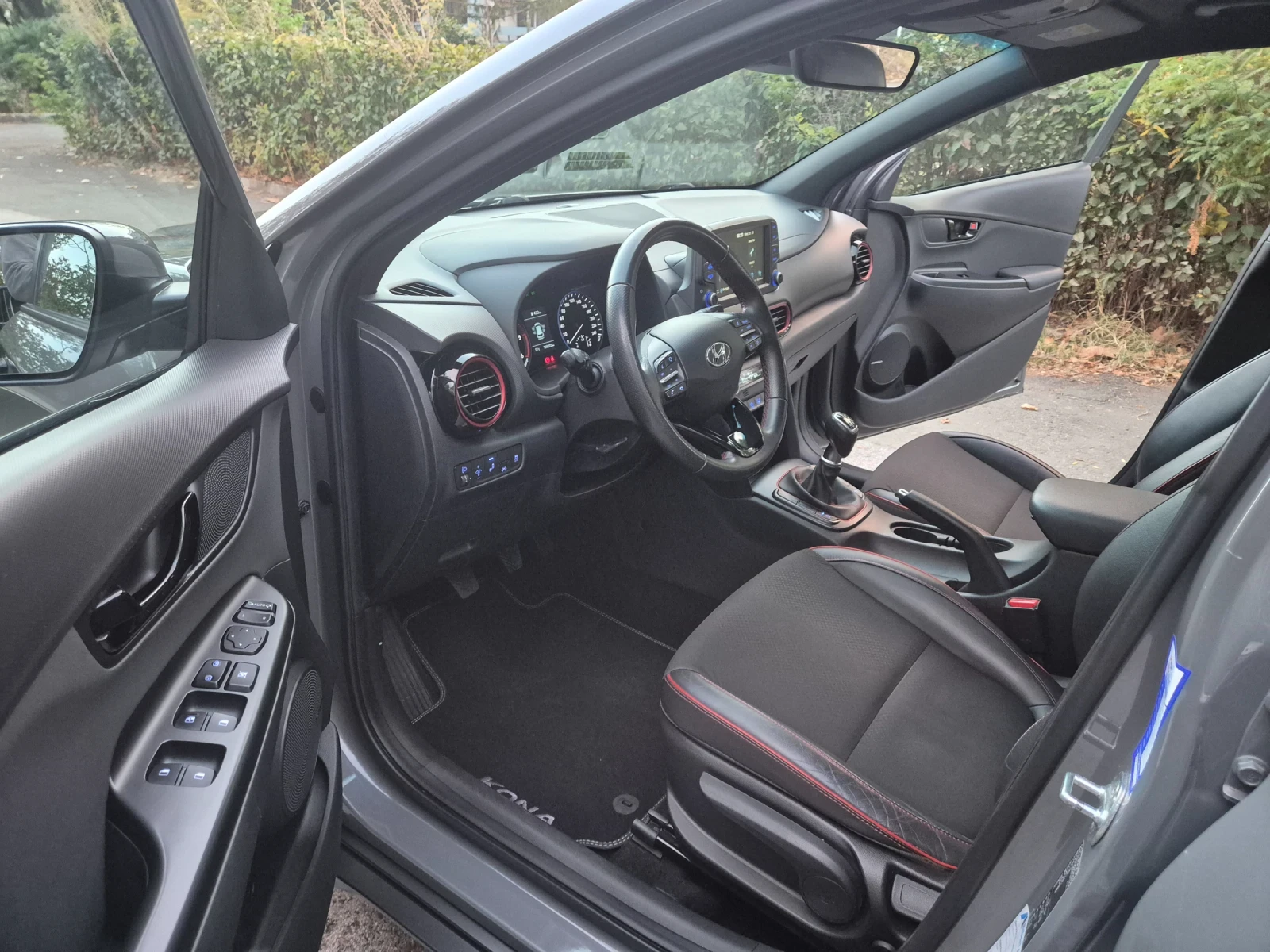 Hyundai Kona 1.6 crdi, снимка 9 - Автомобили и джипове - 56600959