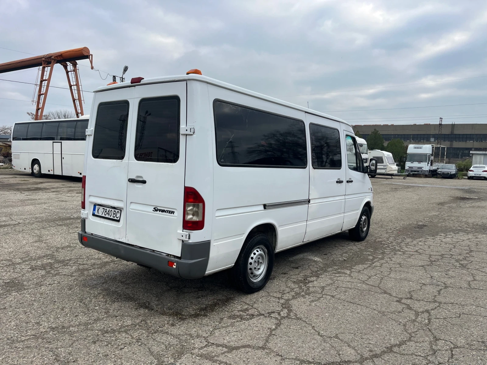 Mercedes-Benz Sprinter 213 Климатик, 9 места, дълга база - изображение 6