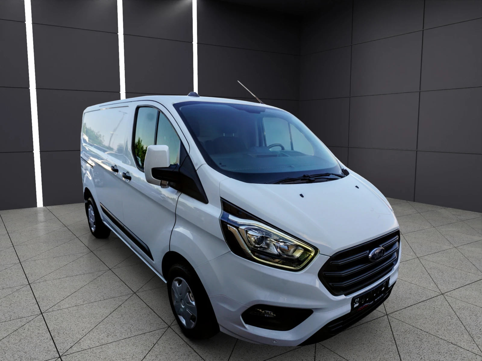 Ford Transit Custom 2.0TDCI ECOBLUE, снимка 2 - Бусове и автобуси - 55091260