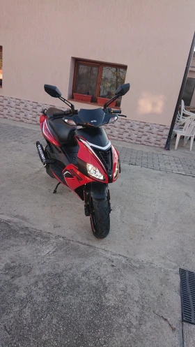     Aprilia Sr