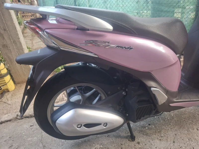 Honda Sh Sh MODE 125i Става за A1 много лек и пъргав.  Уник, снимка 12 - Мотоциклети и мототехника - 50954989
