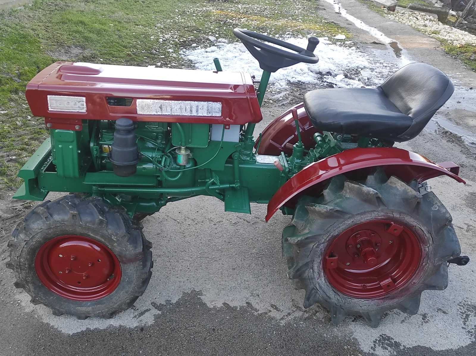 Трактор Kubota Трактор kubota B6000 4.4 - изображение 4