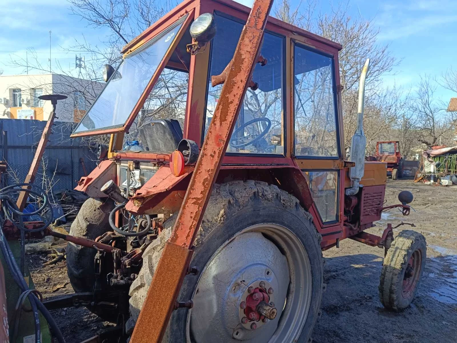 Трактор Болгар, снимка 2 - Селскостопанска техника - 54335723