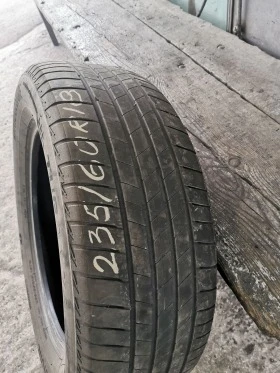 Гуми Летни 235/60R18, снимка 2 - Гуми и джанти - 46565375