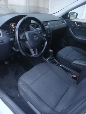 Skoda Rapid седан, фабрично газ, снимка 10