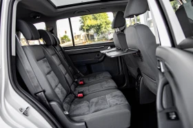 VW Touran 1.6 TDI PANO DSG | Mobile.bg    8