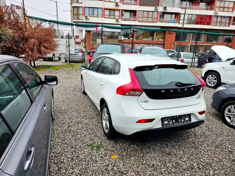 Volvo V40 D2-120kc, снимка 6 - Автомобили и джипове - 40838073