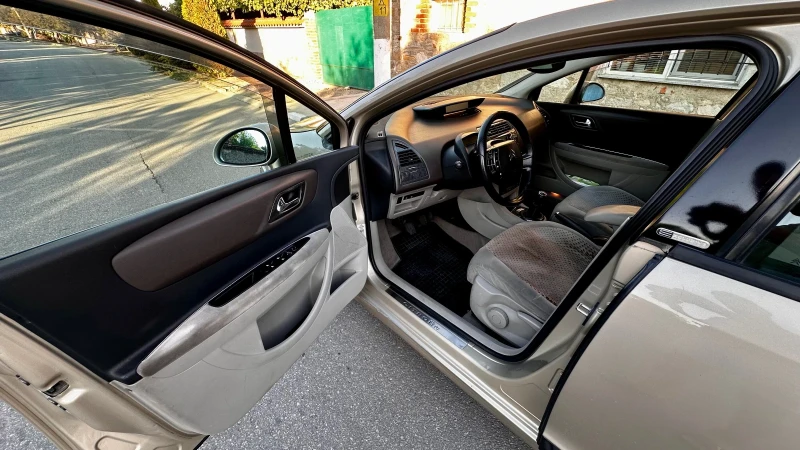 Citroen C4 1.6 hdi 109 hp, снимка 10 - Автомобили и джипове - 47183463