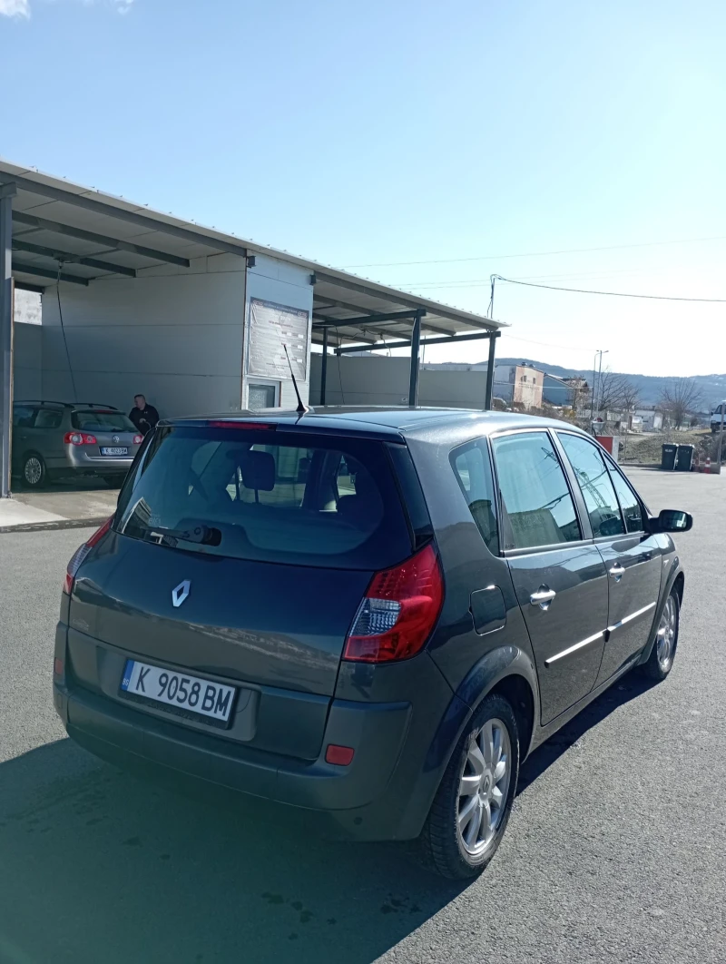 Renault Scenic, снимка 3 - Автомобили и джипове - 48826176