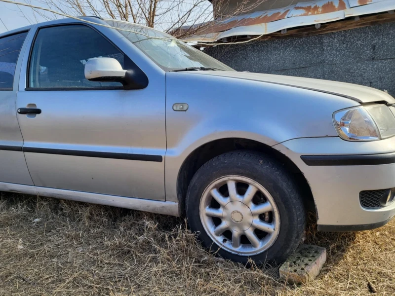 VW Polo, снимка 6 - Автомобили и джипове - 48979218