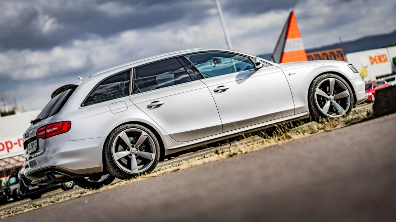 Audi S4, снимка 16 - Автомобили и джипове - 52829052