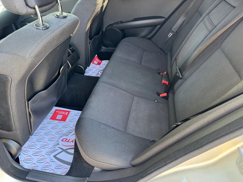 Mercedes-Benz C 200 * OБСЛУЖЕН* Гаранция-6месеца* , снимка 10 - Автомобили и джипове - 51742172