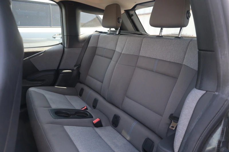 BMW i3 120Ah LED NAVI PRO StzH KAM Wärmepumpe#iCarbg, снимка 11 - Автомобили и джипове - 51770881