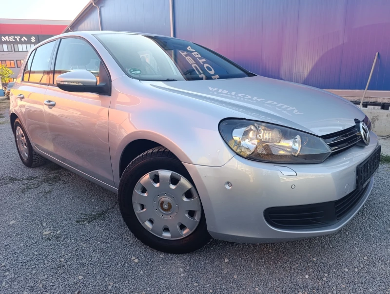 VW Golf 1.6i 102к.с., снимка 3 - Автомобили и джипове - 51823184