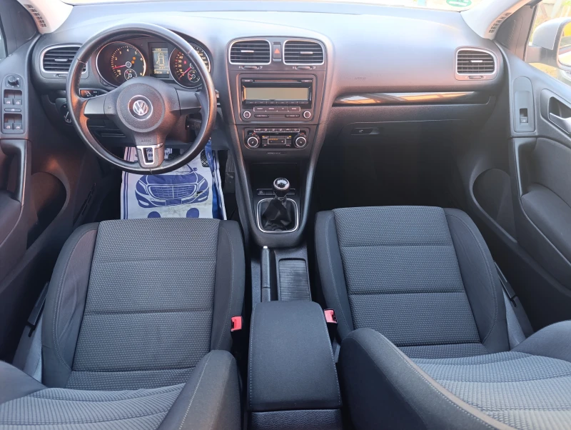 VW Golf 1.6i 102к.с., снимка 9 - Автомобили и джипове - 51823184
