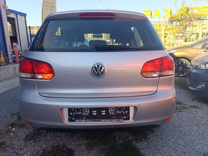 VW Golf 1.6i 102к.с., снимка 7 - Автомобили и джипове - 51823184