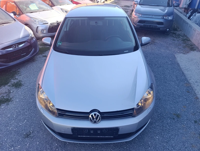VW Golf 1.6i 102к.с., снимка 4 - Автомобили и джипове - 51823184