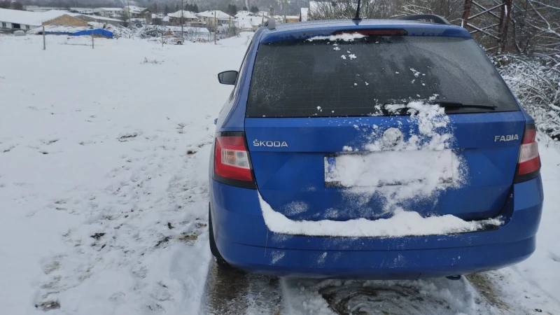 Skoda Fabia, снимка 9 - Автомобили и джипове - 51888498