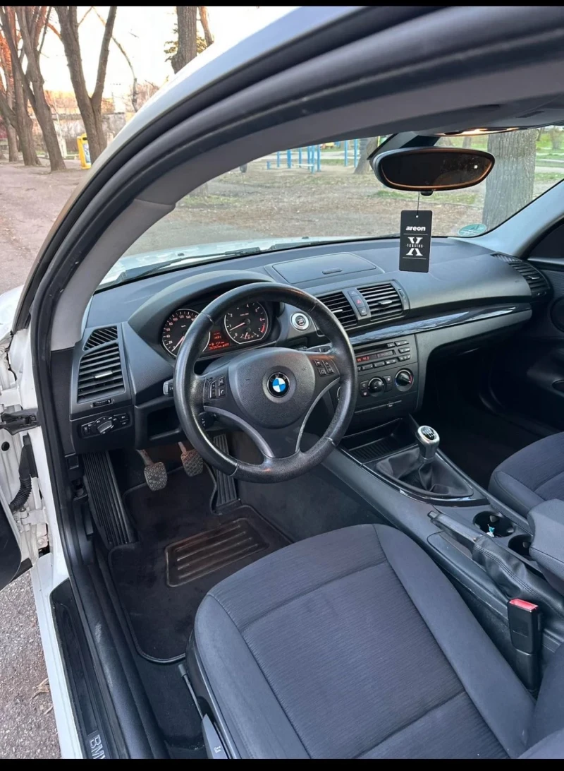 BMW 118 * НАПЪЛНО ОБСЛУЖЕН* M-TECHNIC* ТОП* FACELIFT* , снимка 8 - Автомобили и джипове - 52478032
