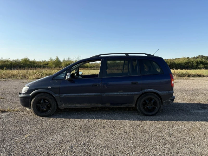Opel Zafira 1.6, снимка 4 - Автомобили и джипове - 52295467