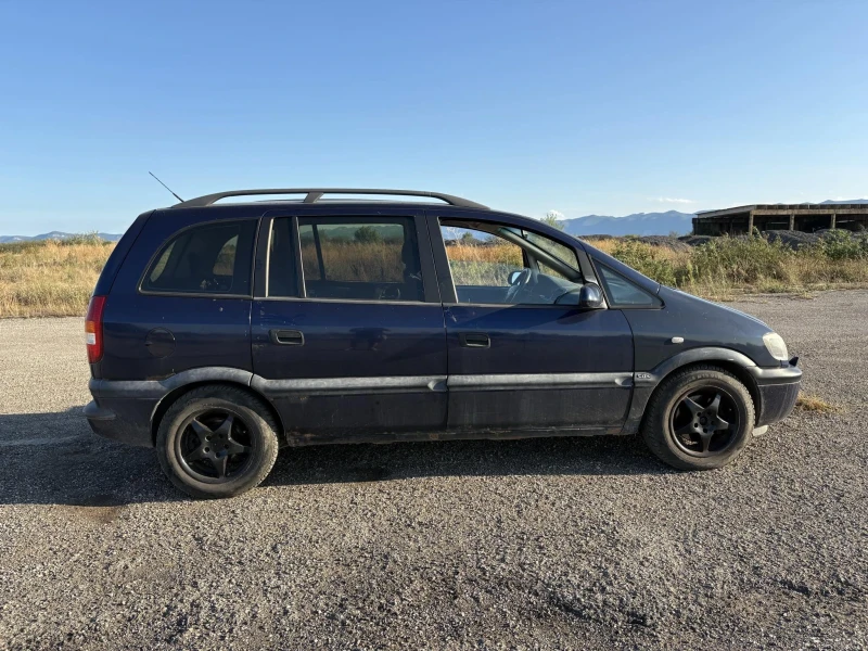 Opel Zafira 1.6, снимка 3 - Автомобили и джипове - 52295467