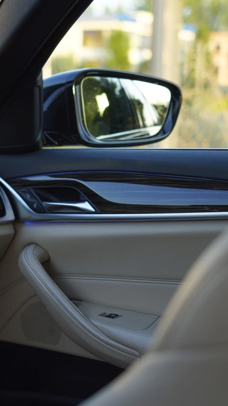 BMW 530 i xDrive G30 2017 г. | Stage 1 Коледна Оферта, снимка 17 - Автомобили и джипове - 52916517