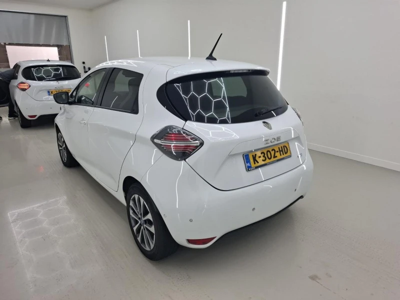 Renault Zoe R135 Intense CCS 52kw 100%SoH Гаранция Термопомпа, снимка 2 - Автомобили и джипове - 52522890