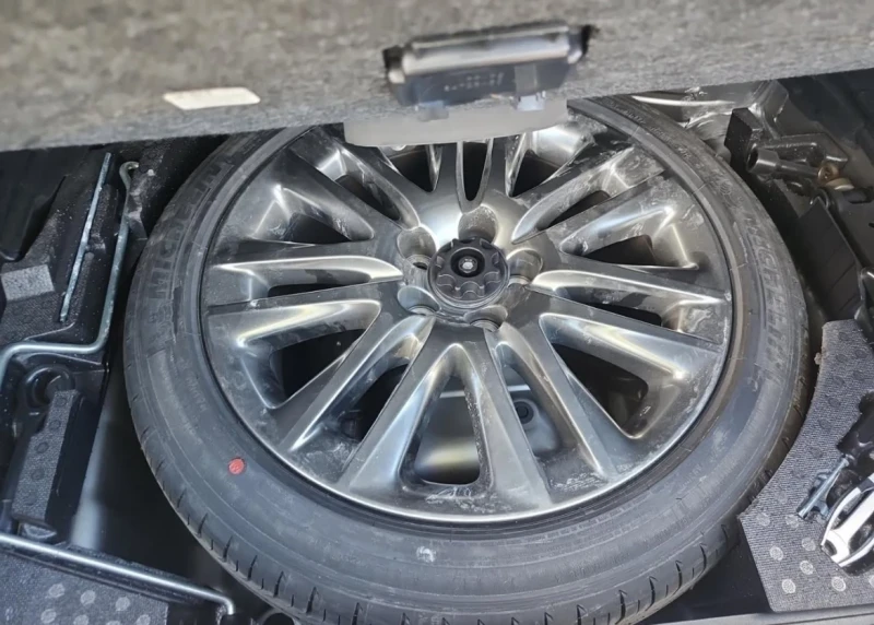 Lexus LS 460 LONG * * CARFAX * * АВТО КРЕДИТ * * , снимка 10 - Автомобили и джипове - 52787812