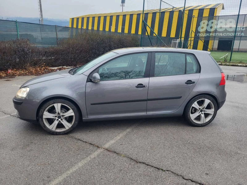 VW Golf, снимка 2 - Автомобили и джипове - 53053189