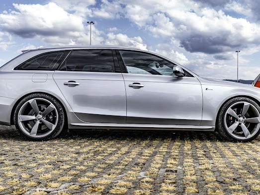 Audi S4  - изображение 6