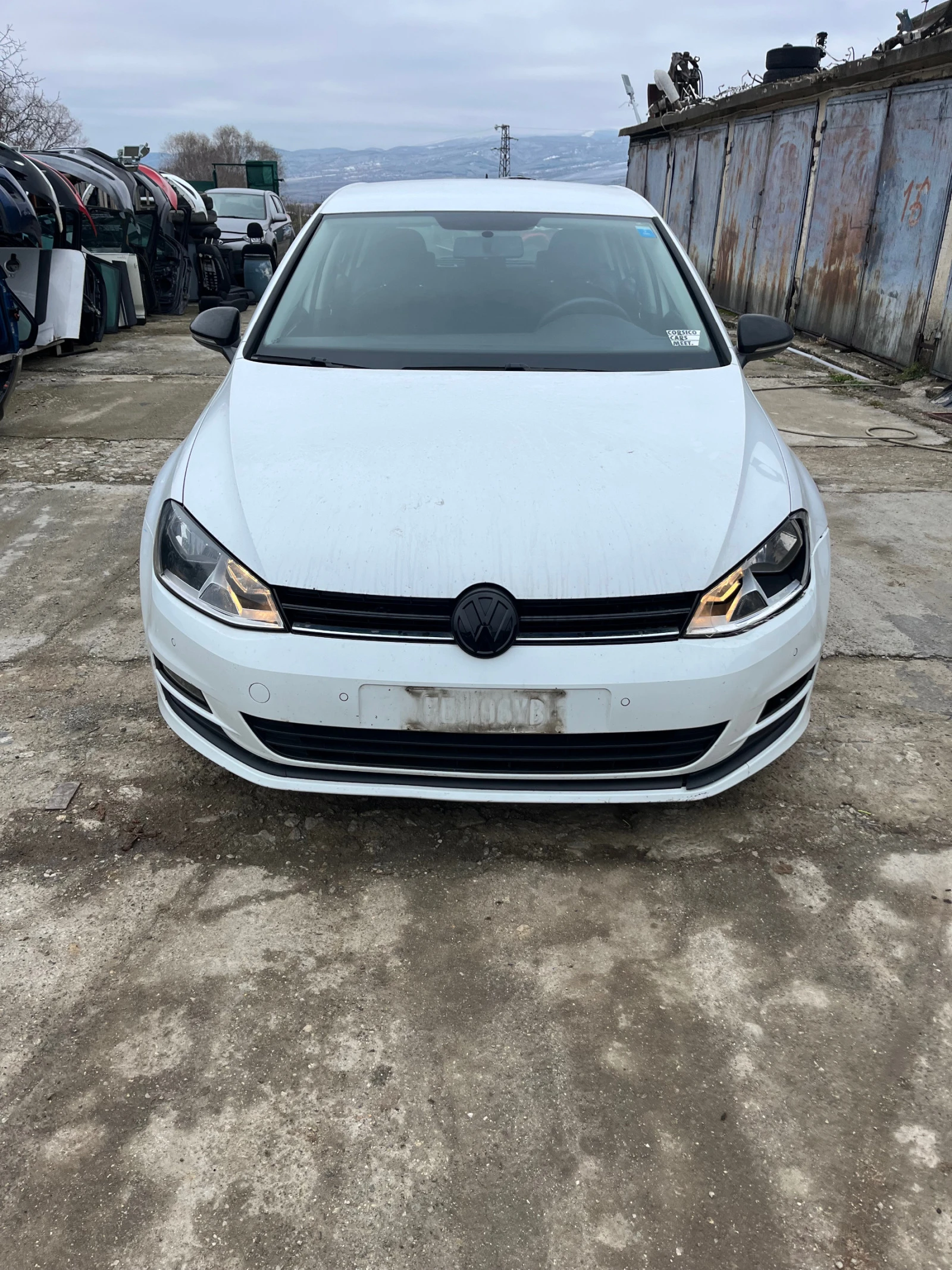 VW Golf 1.6 TDI CLH CXX DDY - изображение 2