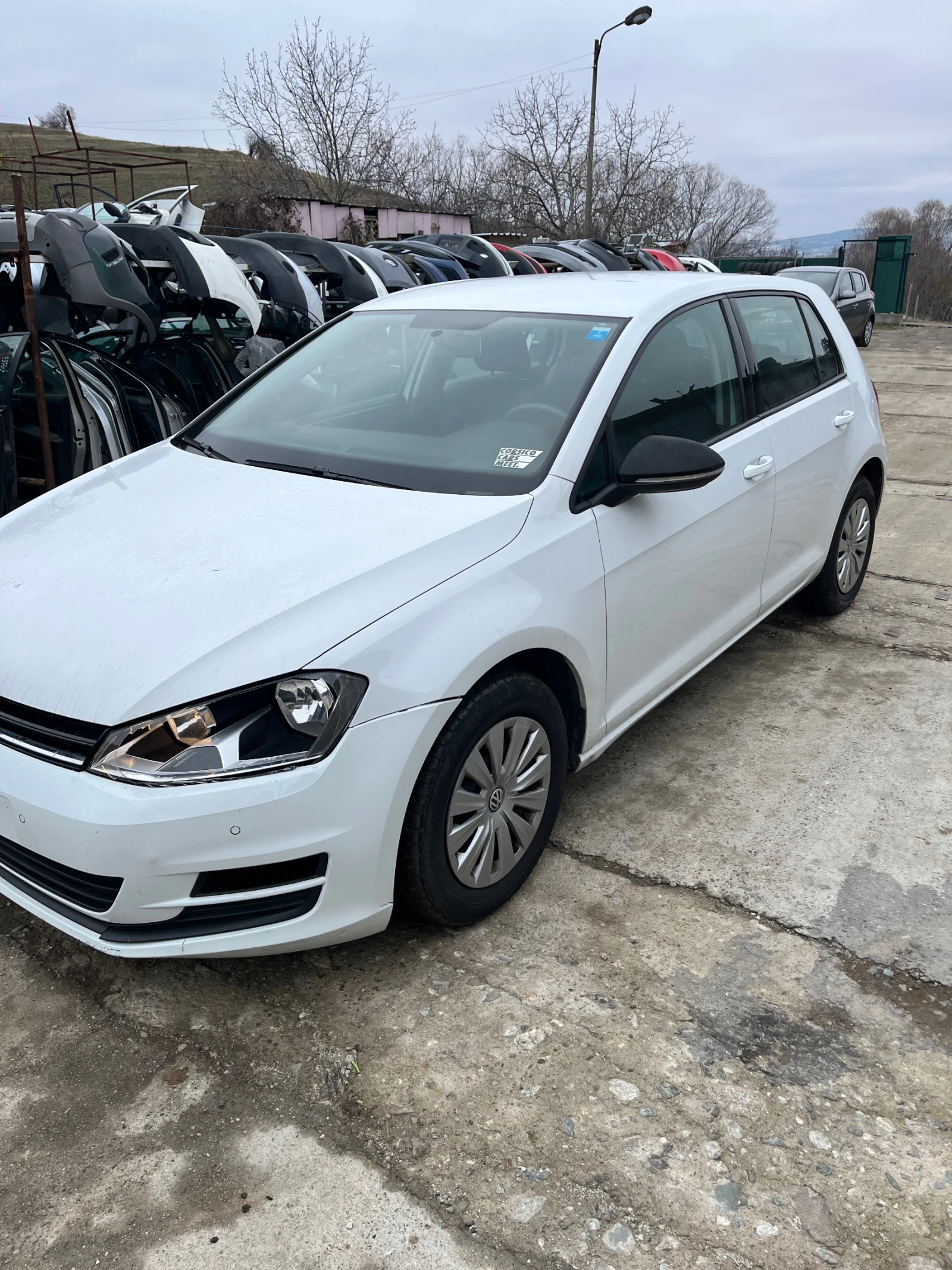 VW Golf 1.6 TDI CLH CXX DDY - изображение 6