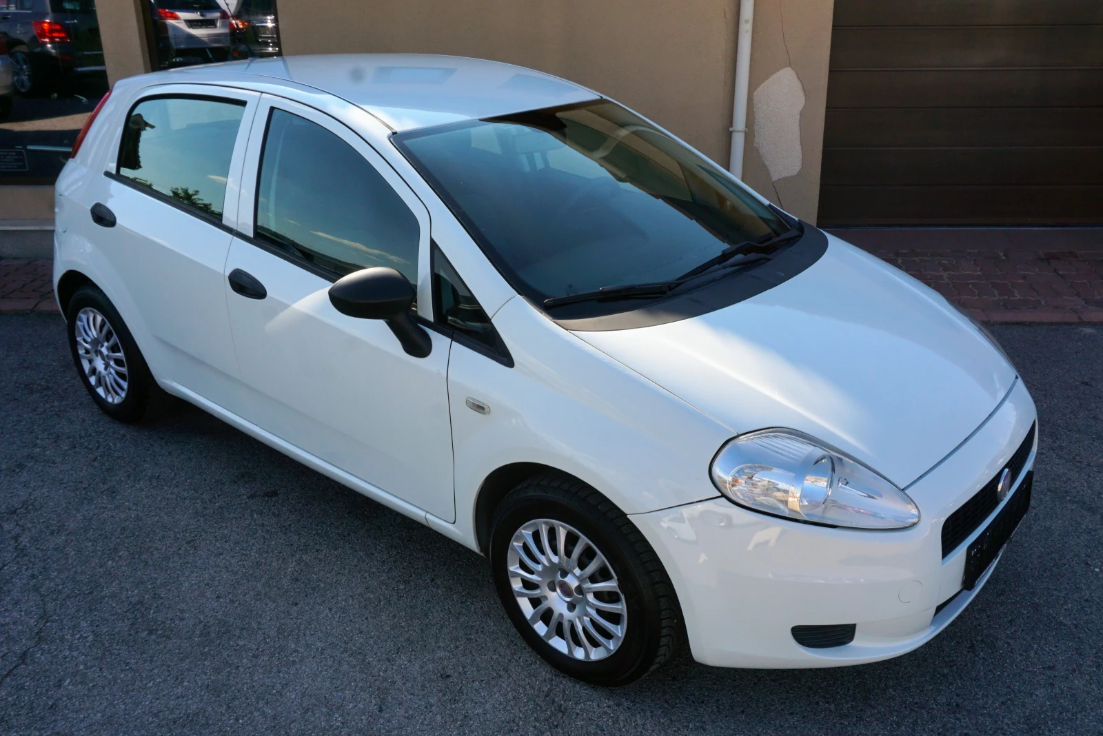 Fiat Punto GRANDE PUNTO 1.3MJT 16V - изображение 2