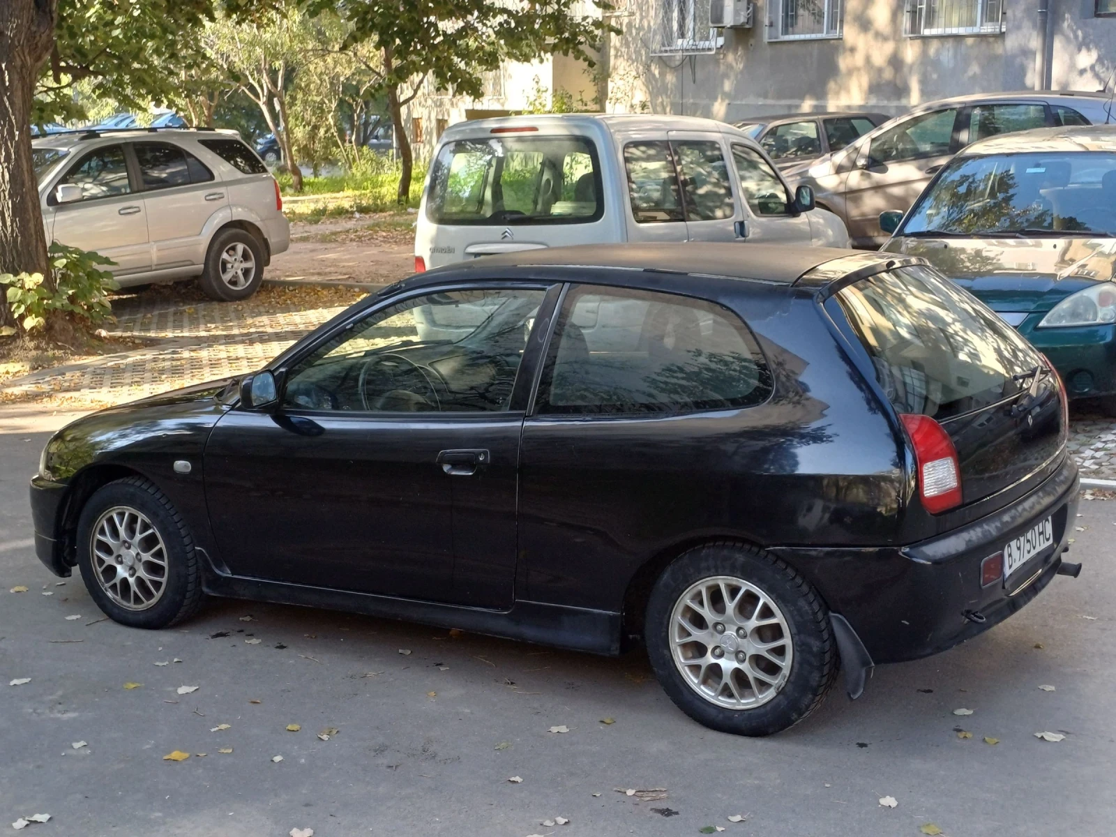 Mitsubishi Colt 1.3i - изображение 8