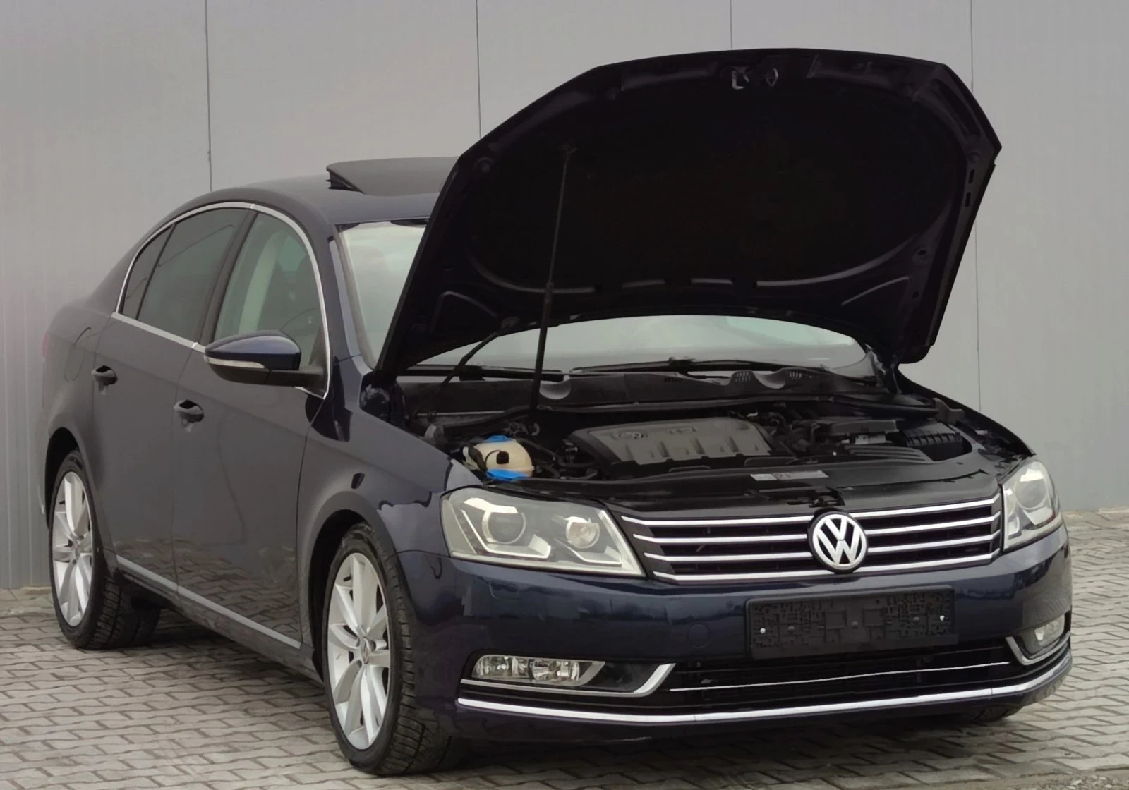 VW Passat 2.0TDI* 140к.с* Highline* DSG* NAVI* LED*  | Mobile.bg — изображение 17
