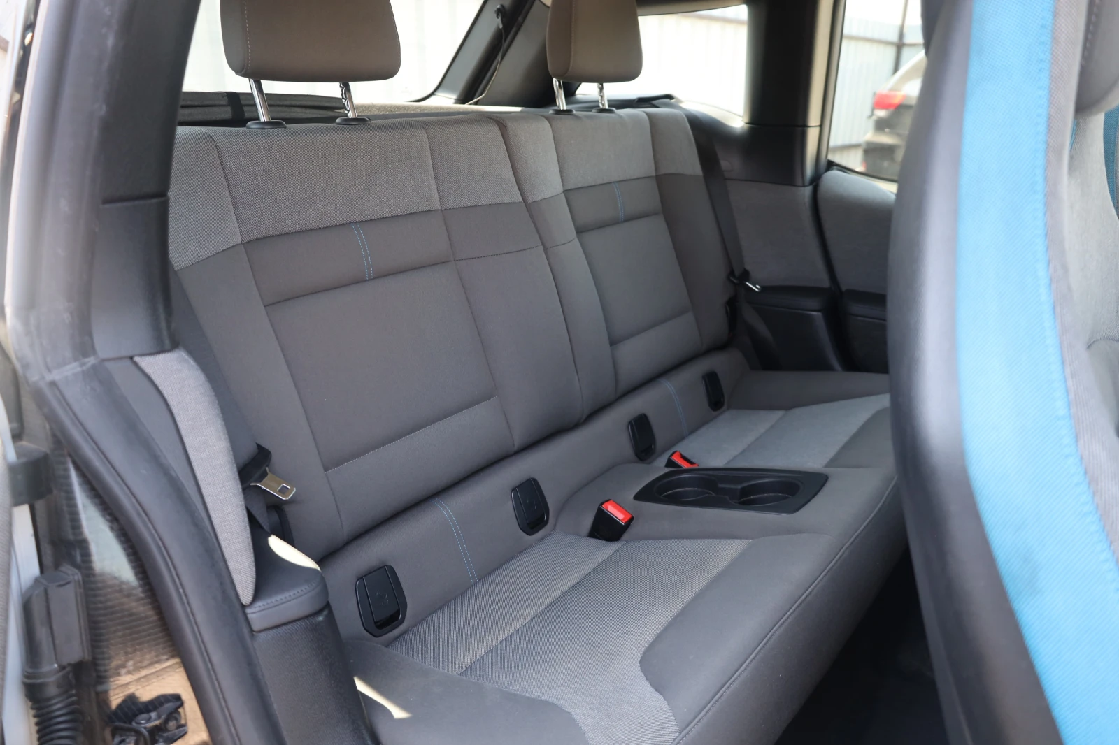 BMW i3 120Ah LED NAVI PRO StzH KAM Wärmepumpe#iCarbg - изображение 9