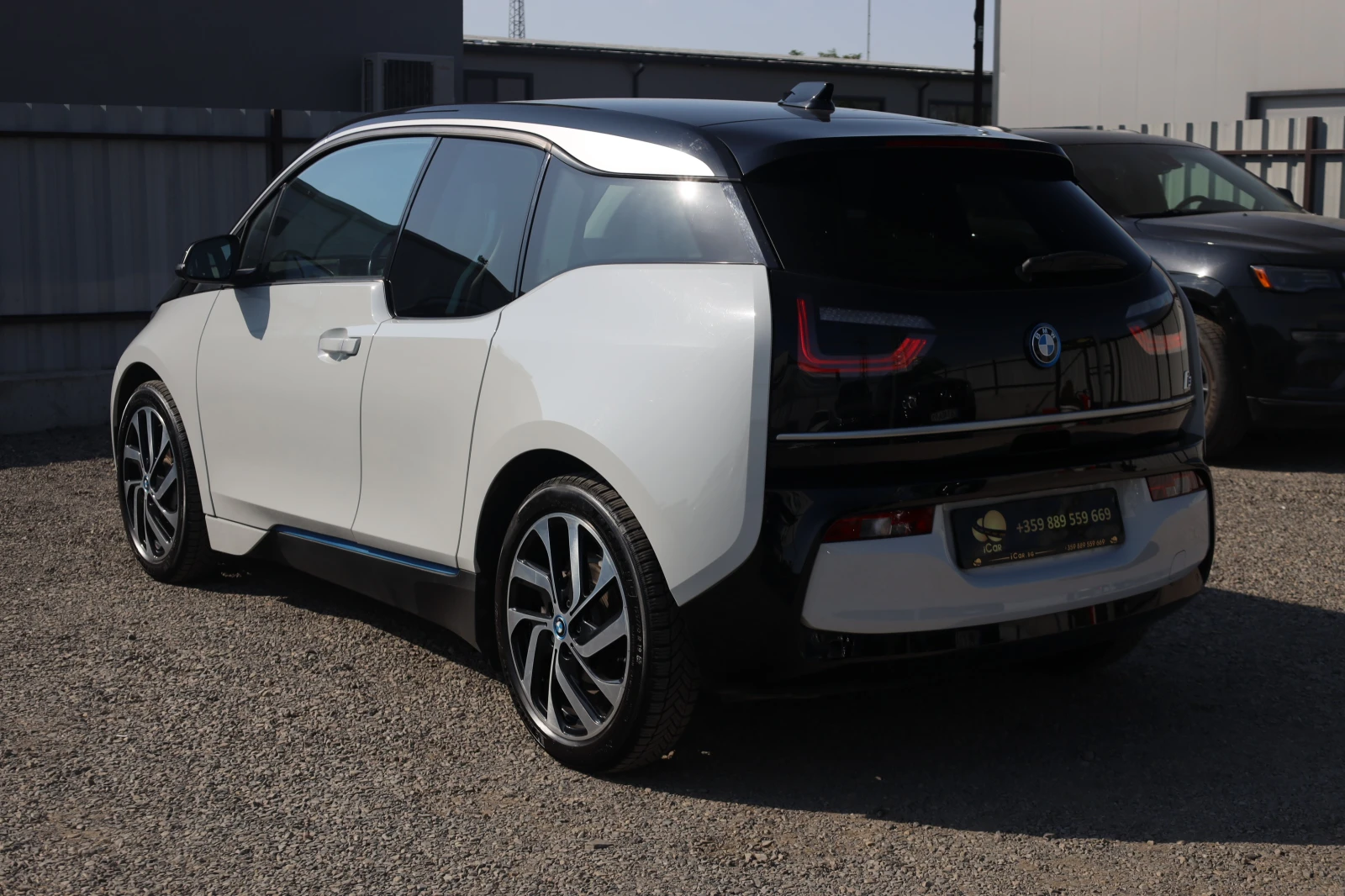 BMW i3 120Ah LED NAVI PRO StzH KAM Wärmepumpe#iCarbg - изображение 6