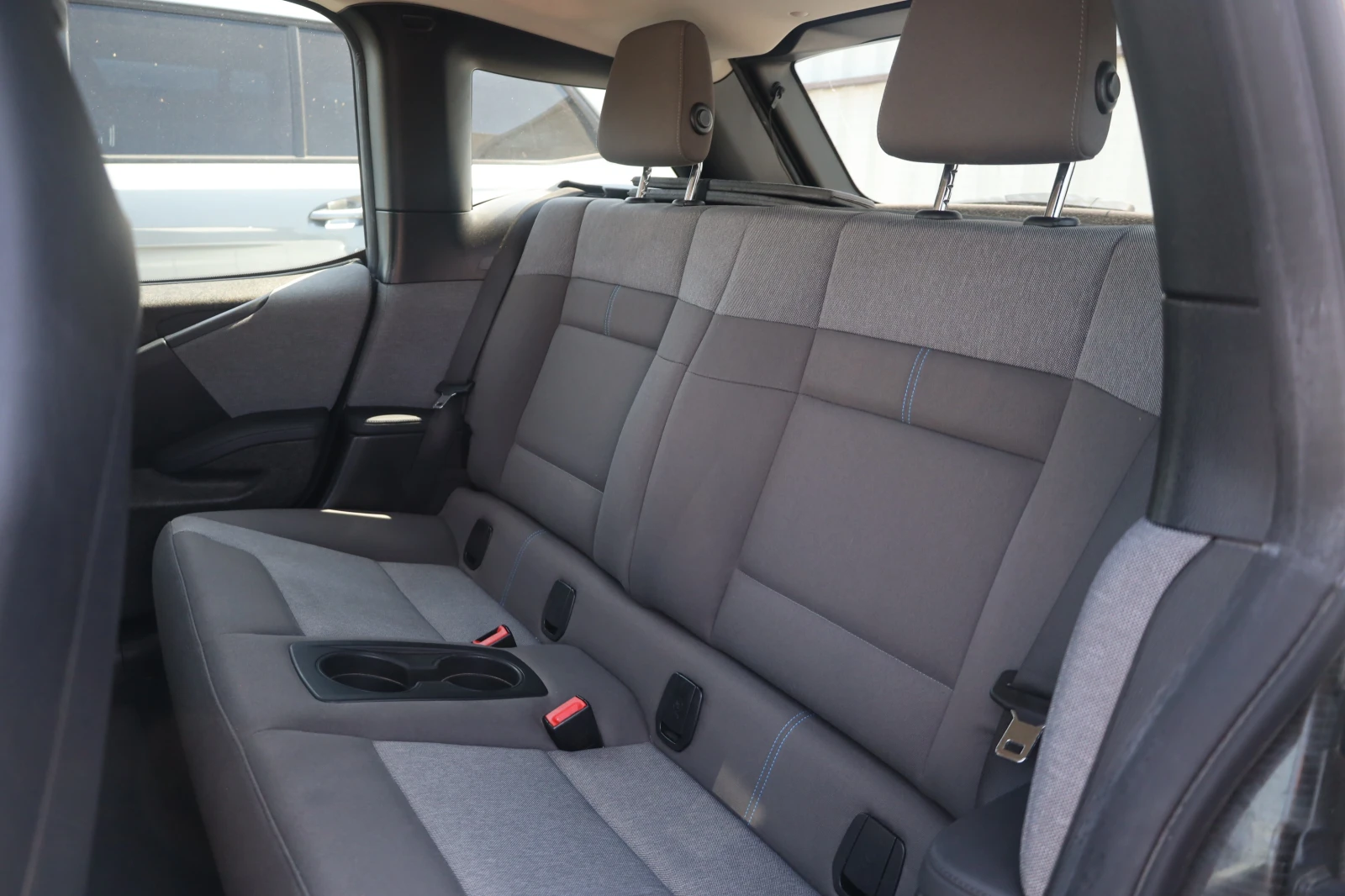 BMW i3 120Ah LED NAVI PRO StzH KAM Wärmepumpe#iCarbg | Mobile.bg   11