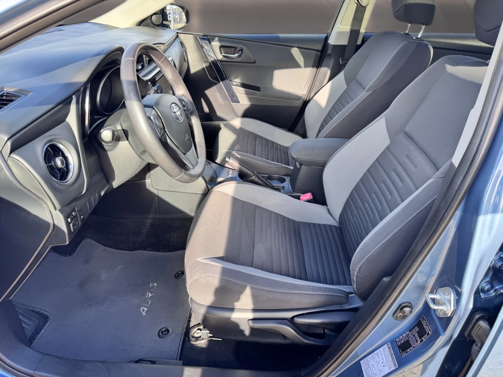 Toyota Auris 1.8hybrid/active/������/full | Mobile.bg � ����������� 11