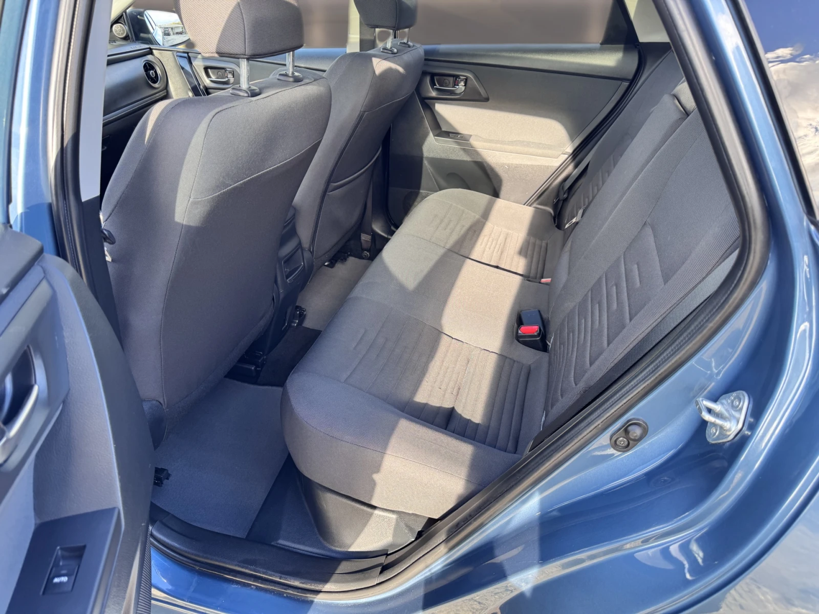 Toyota Auris 1.8hybrid/active/������/full | Mobile.bg � ����������� 13