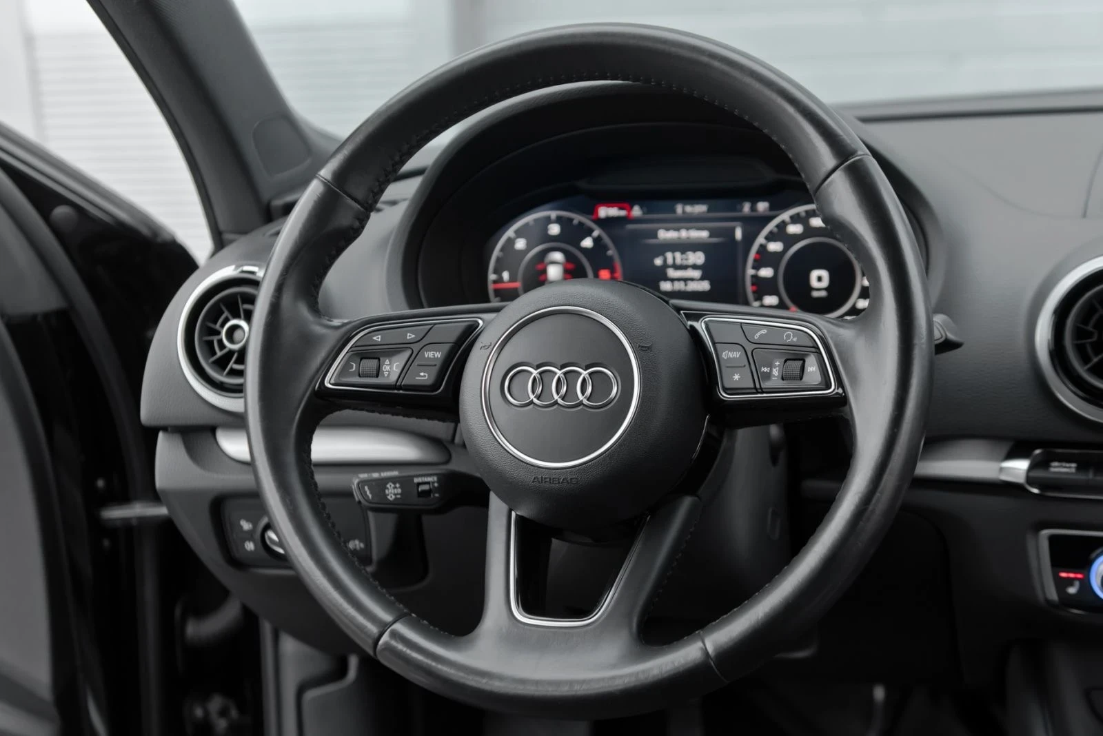 Audi A3 2.0 TDI FULL Sline - изображение 10