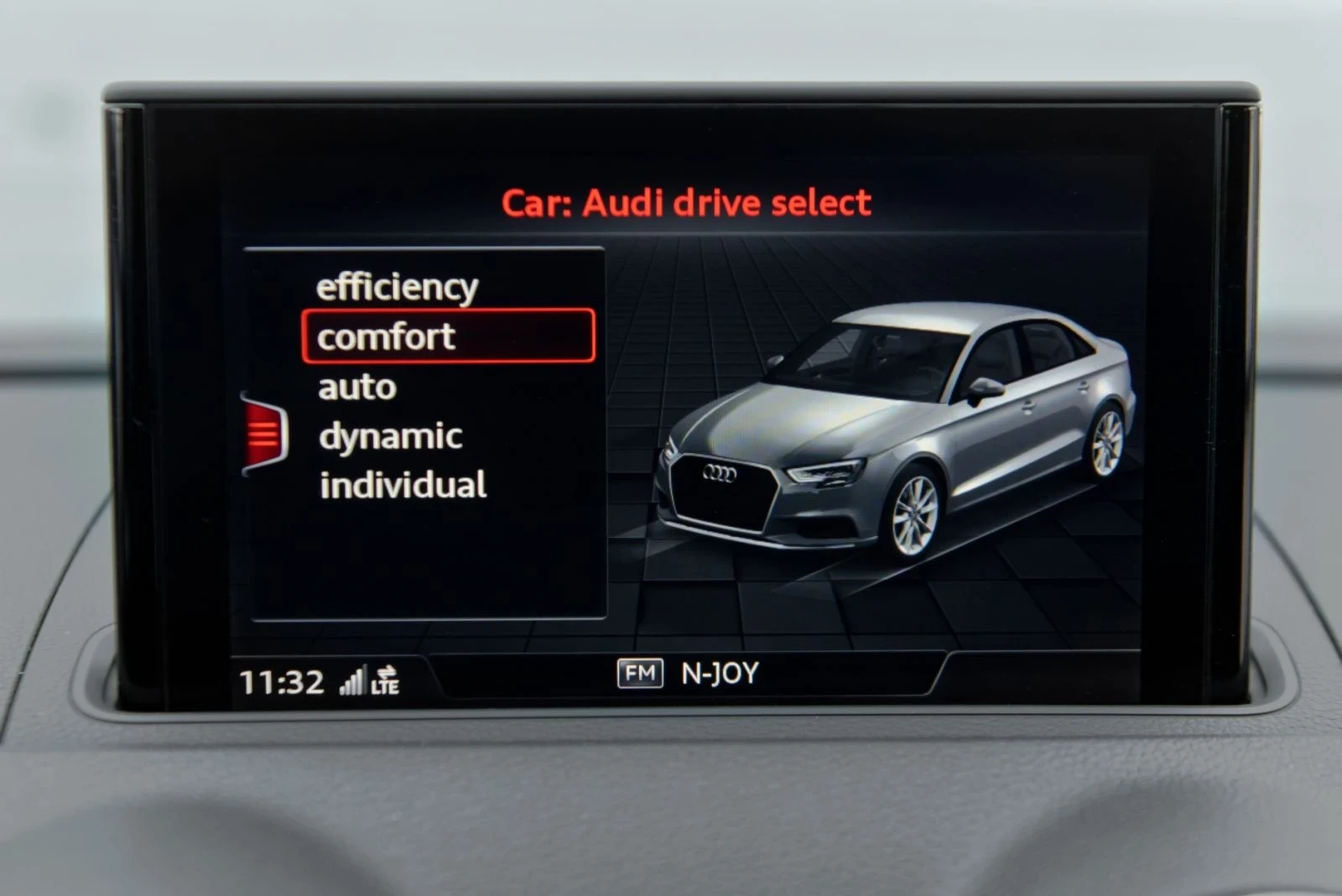 Audi A3 2.0 TDI FULL Sline | Mobile.bg   17