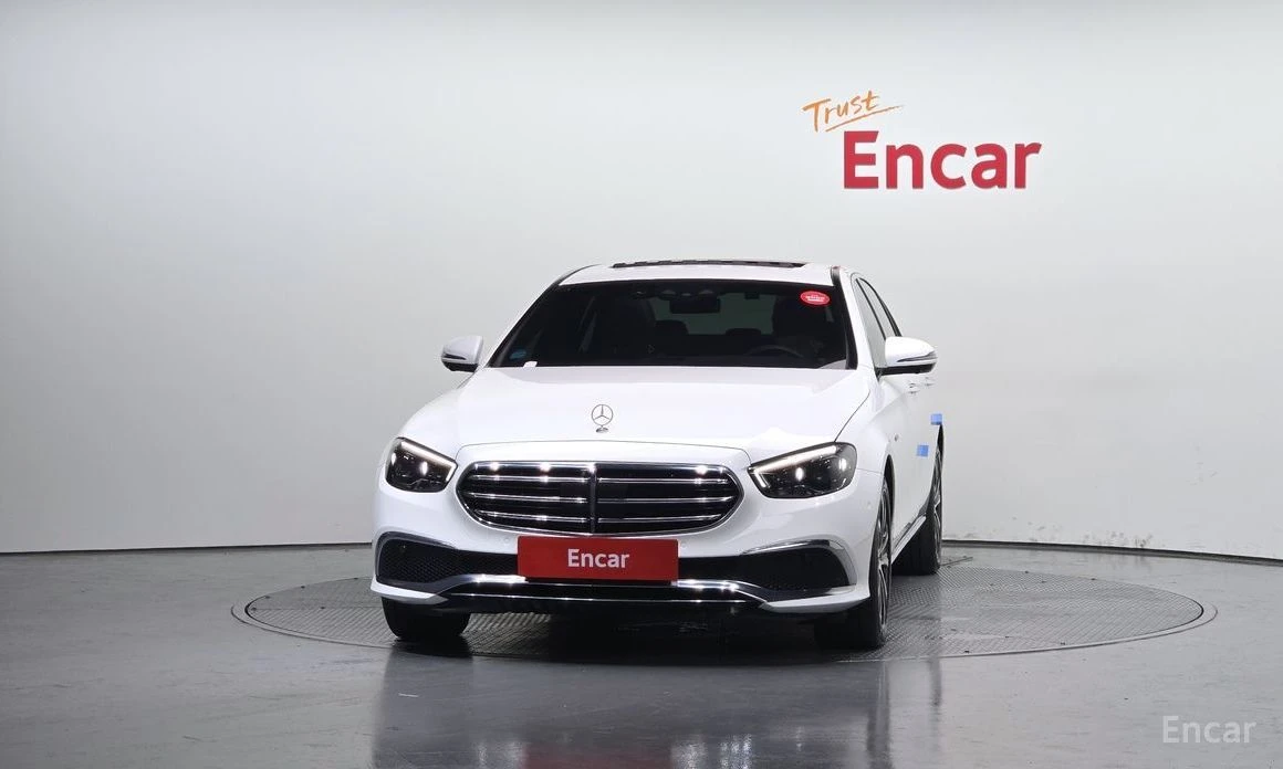 Mercedes-Benz E 300  - изображение 3