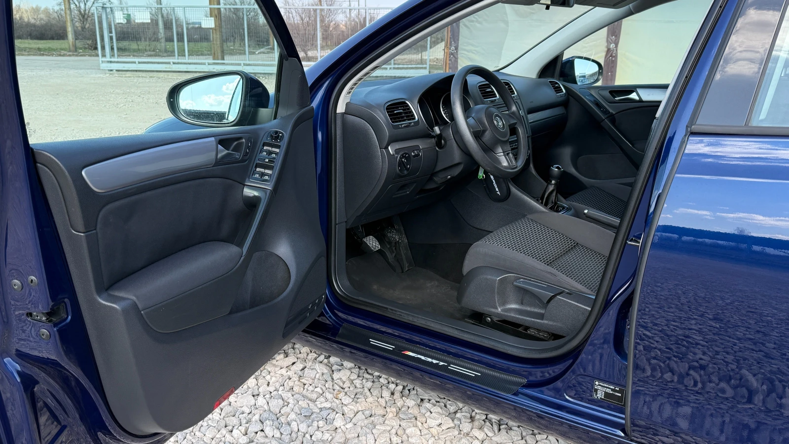 VW Golf 1.6TDI/105кс/5скорости/EURO 5/ВНОС ОТ ИТАЛИЯ/, снимка 14 - Автомобили и джипове - 53100112
