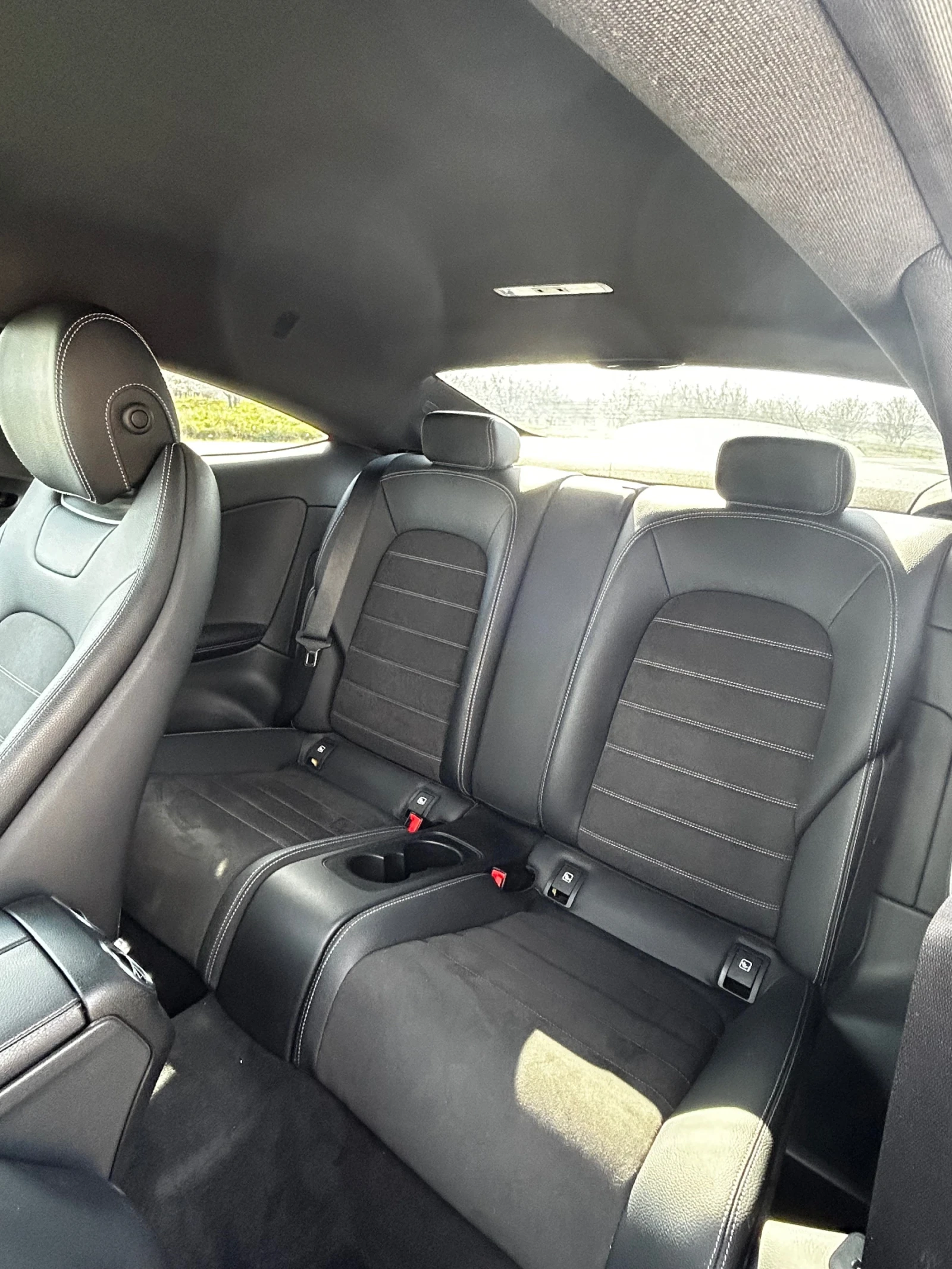 Mercedes-Benz C 220, снимка 9 - Автомобили и джипове - 53837848