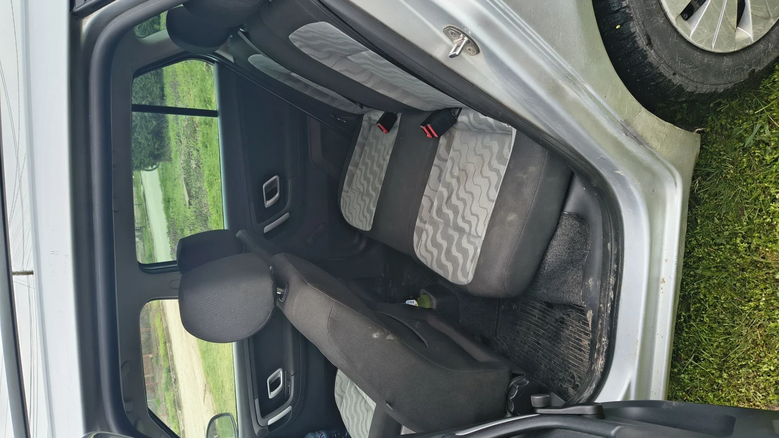 Skoda Fabia, снимка 5 - Автомобили и джипове - 54034225